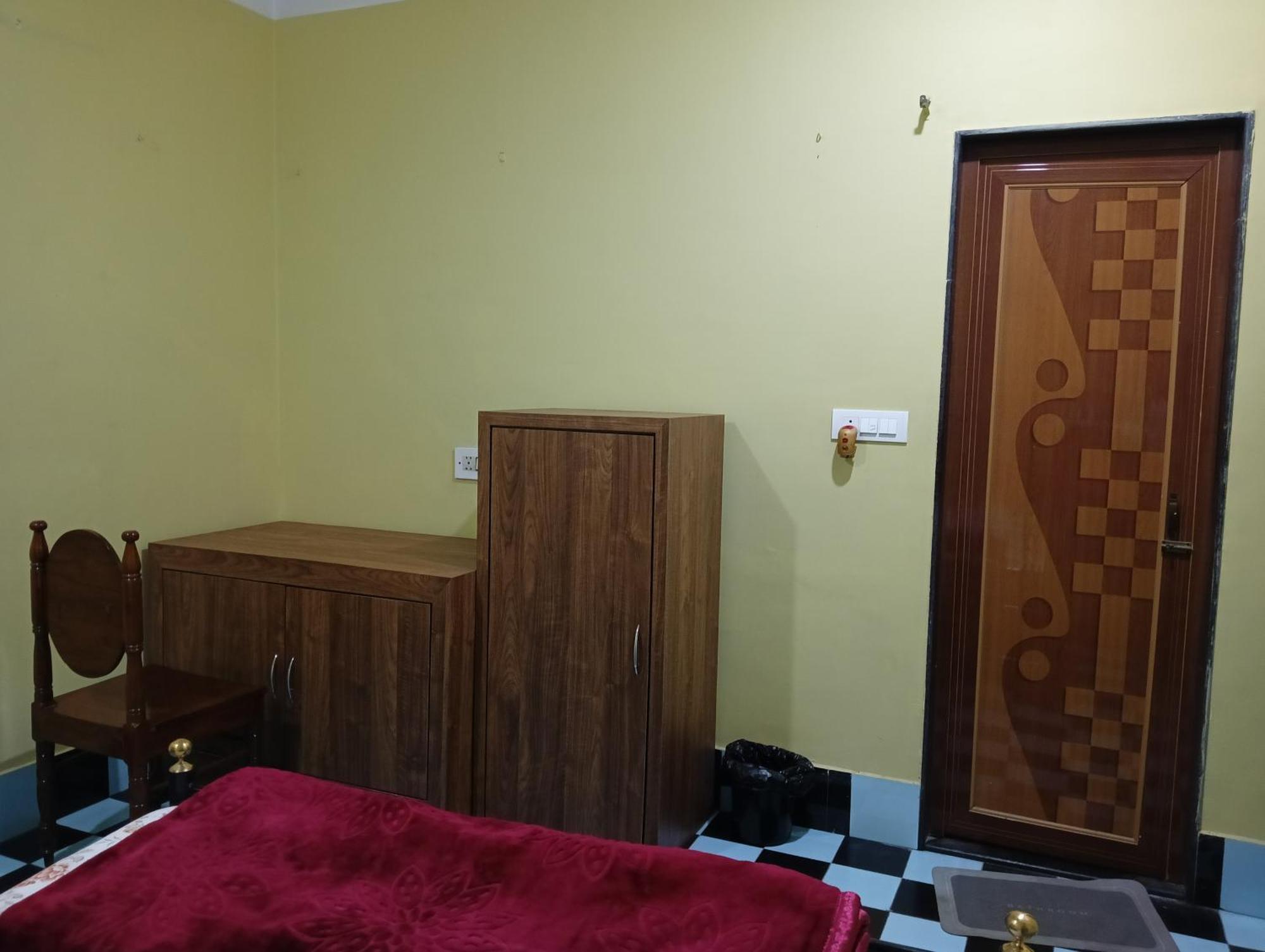 Anjali Homestay - 10 Mins From Airport سيليجوري المظهر الخارجي الصورة